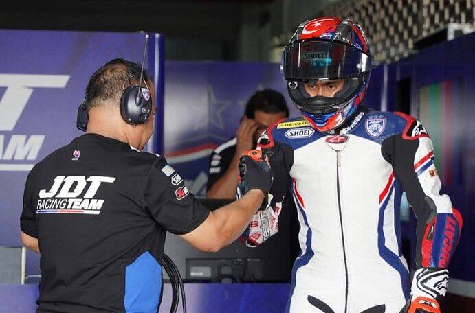 Foto del Team Stylobike a ARRC con Johor Racing Team