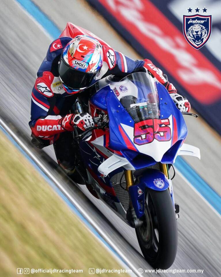 Foto del Team Stylobike a ARRC con Johor Racing Team