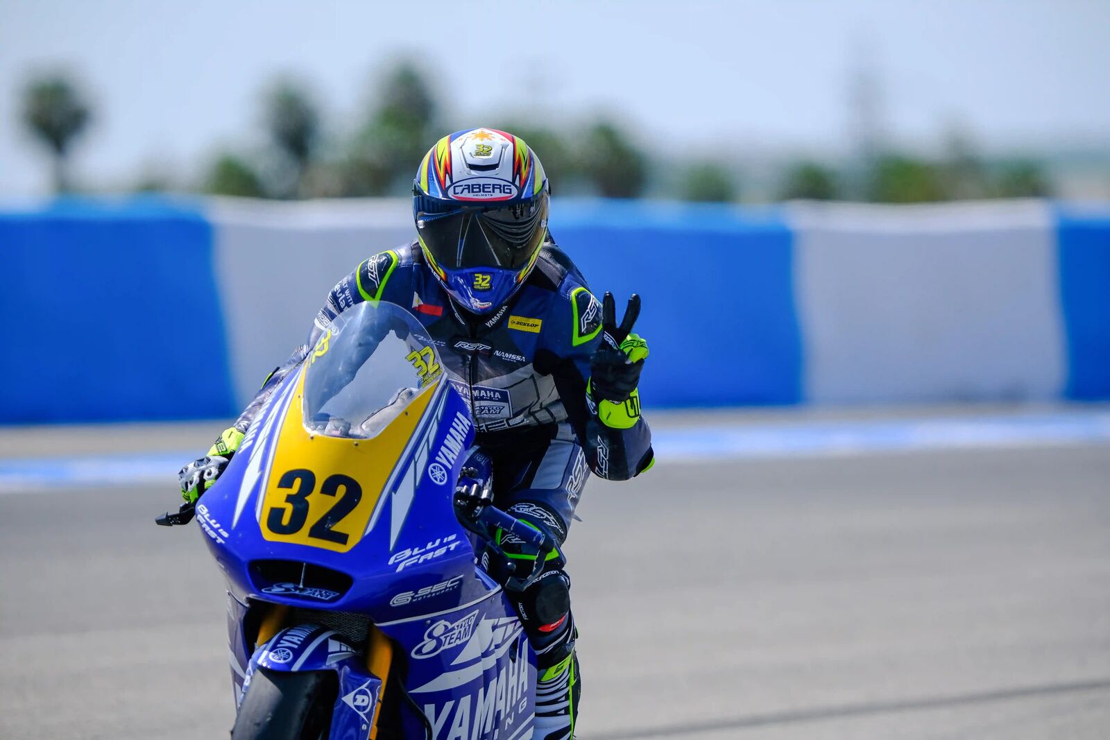Team Stylobike nel box e in pista